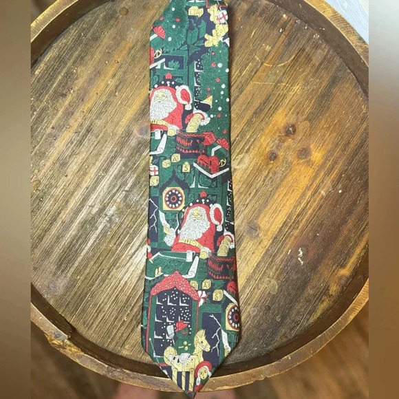 Christmas Cape Cod Neck Tie - Picture 1 of 4